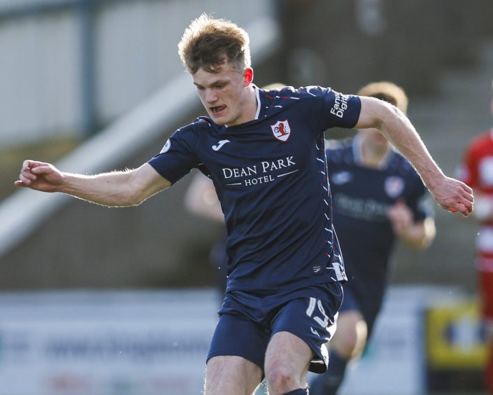 Finlay Pollock in action for Raith Rovers.