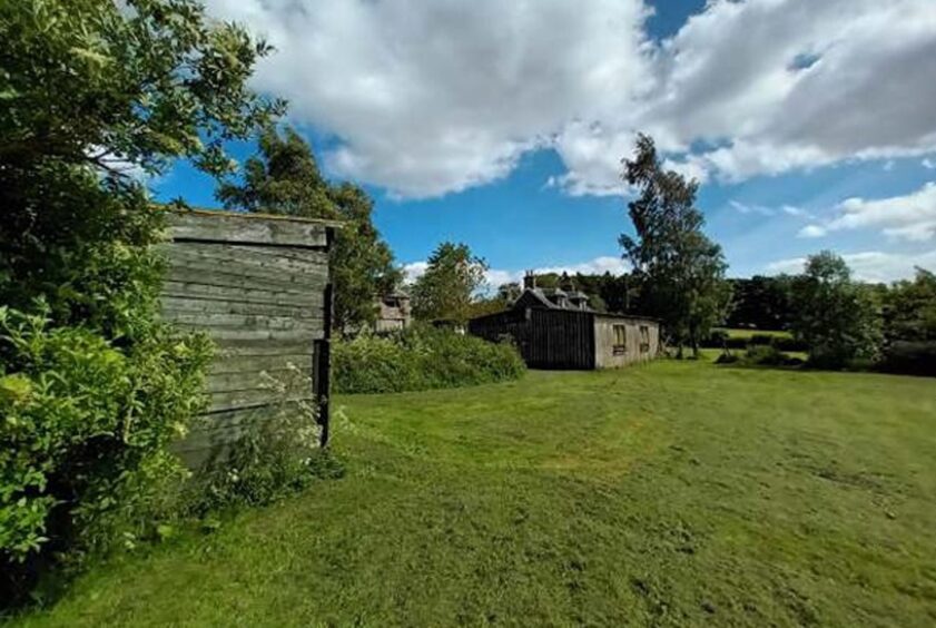 House application for Gallowhill at Strathmartine.