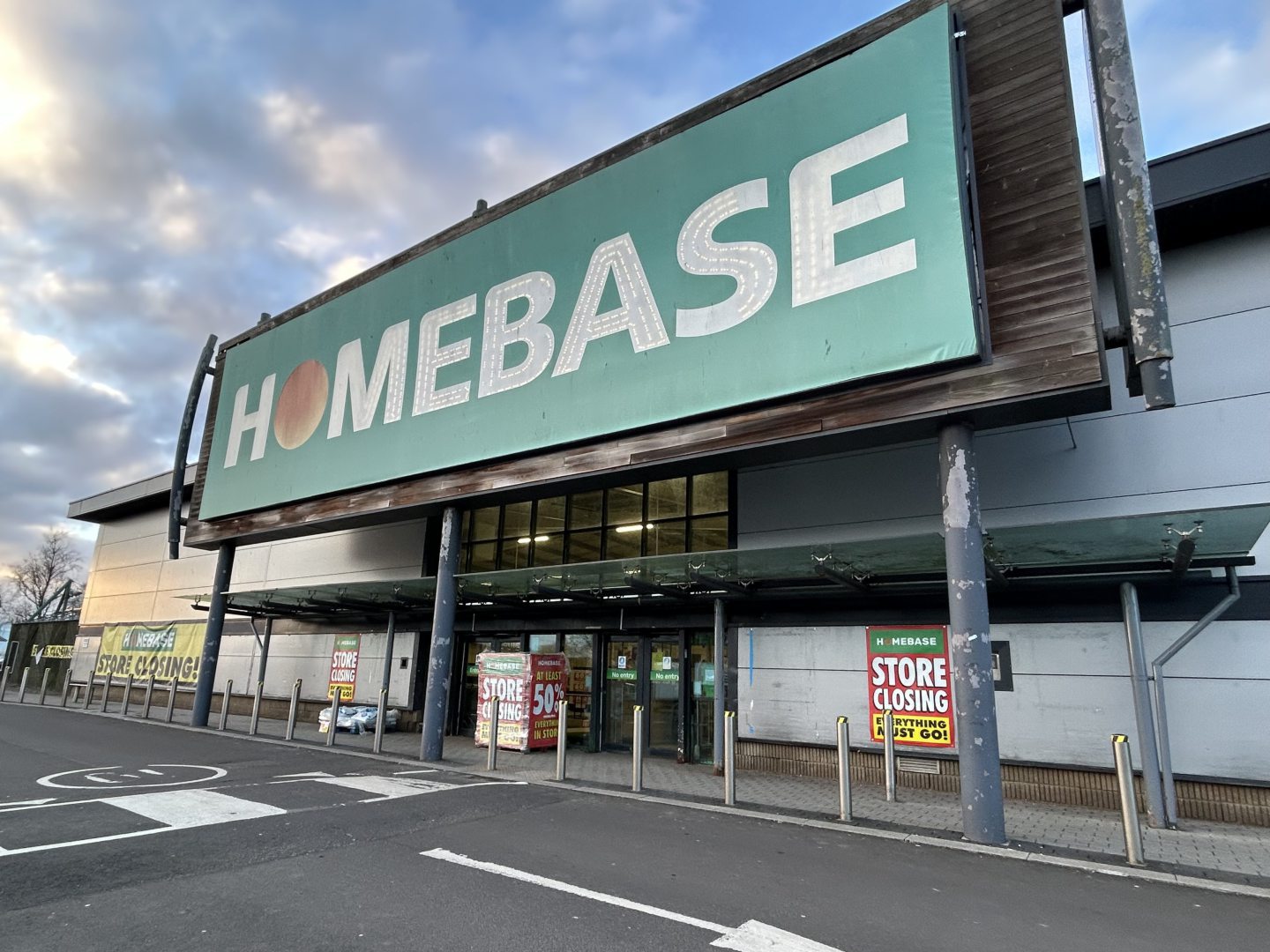 Homebase store at Halbeath Retail Park.