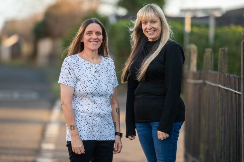 The Dundee sisters supported each other to lose weight. 