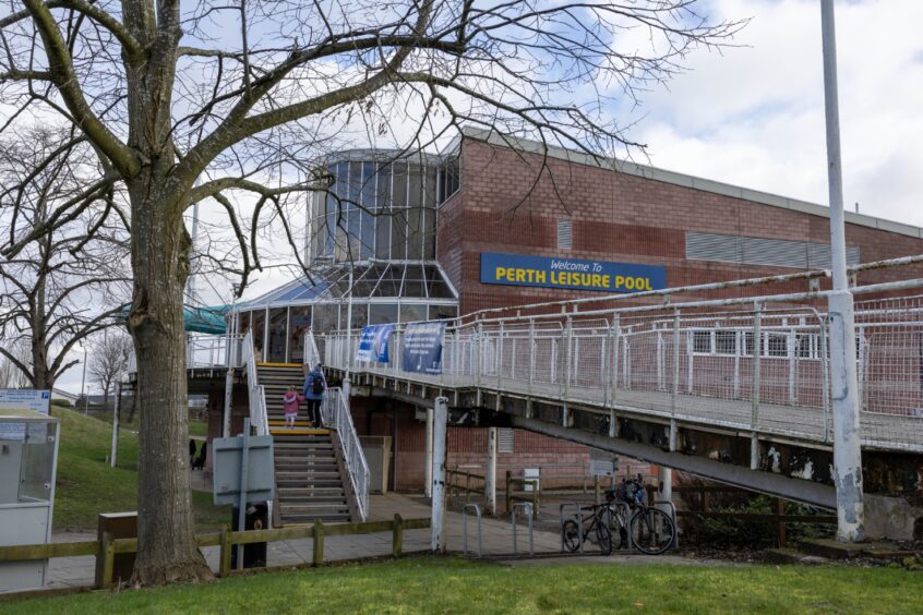 Perth Leisure Poo exterior