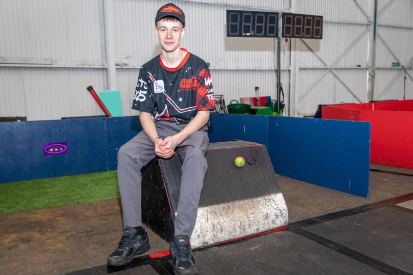 Star Paws flyball team from Angus qualifies for Crufts.