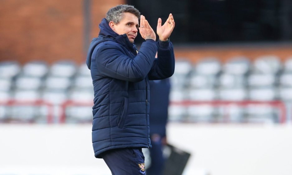 Simo Valakari thanks the St Johnstone fans at full-time at Dens Park.