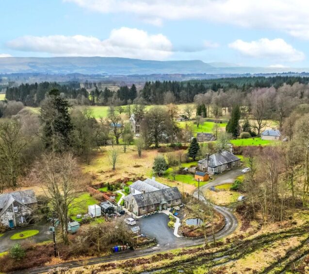 The picturesque surroundings of the cottage for sale near dunblane 