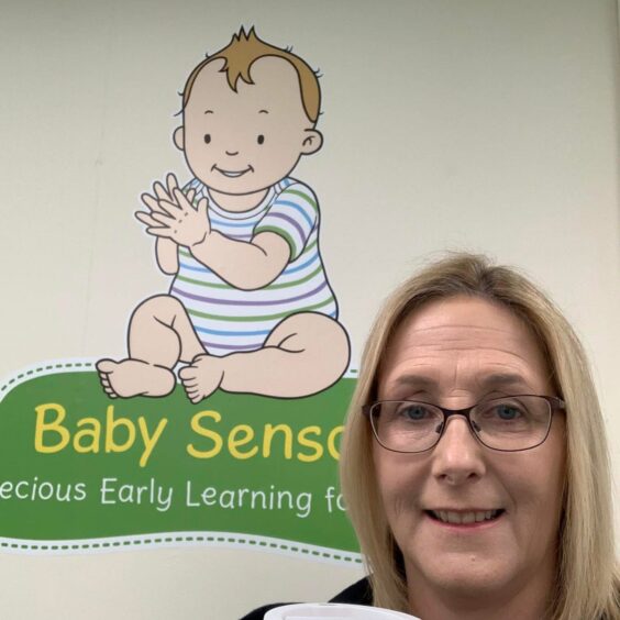 Kirsty Ross with Baby Sensory logo