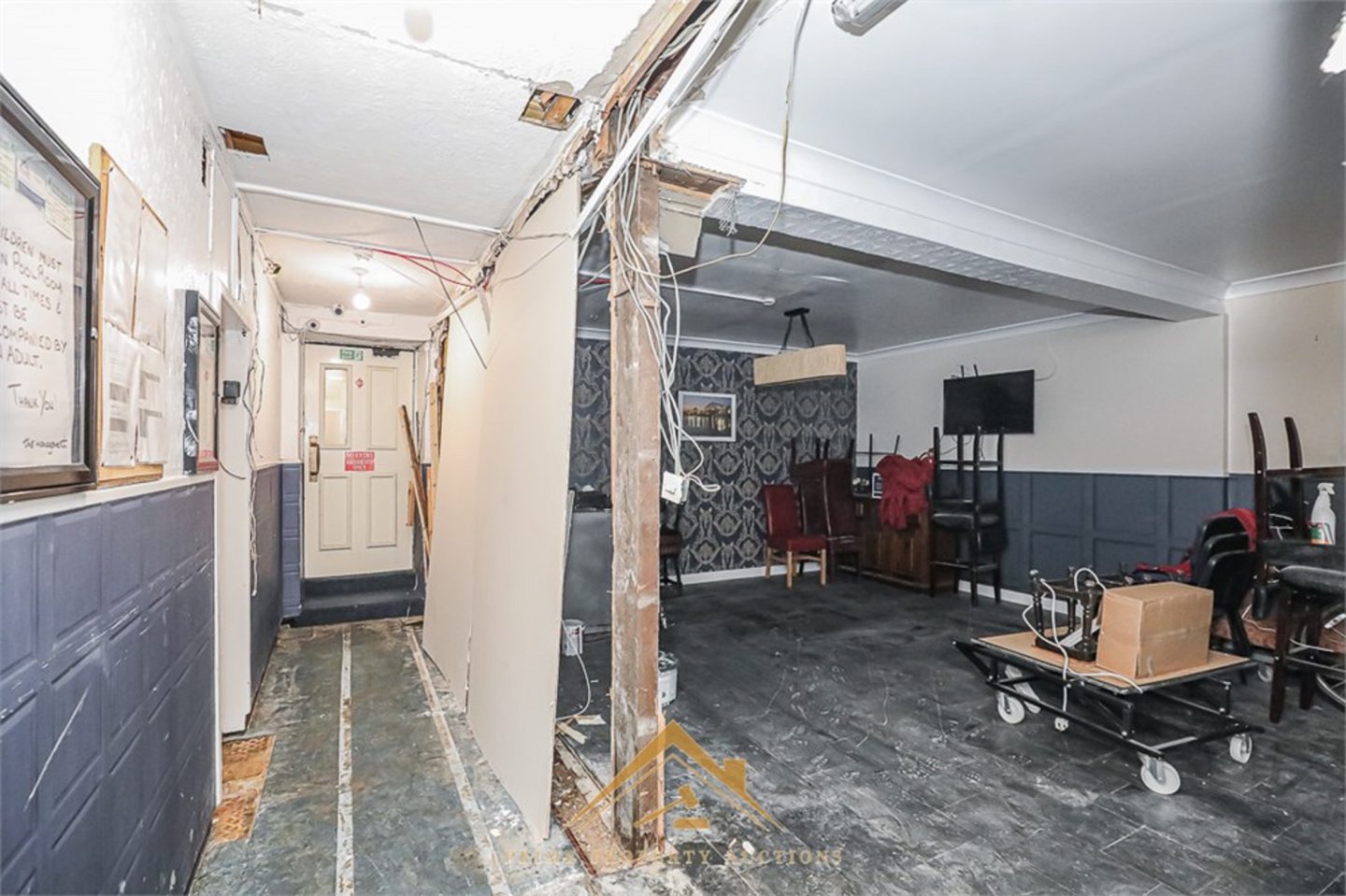 An internal view of Smugglers Inn pub in Burntisland.