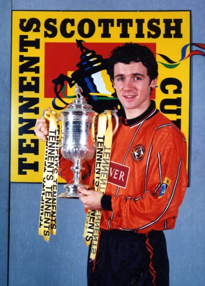 Christian Dailly in his Rover-sponsred United kit with the Scottish Cup