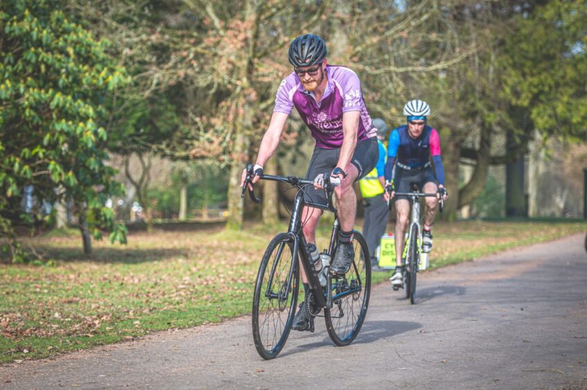 Perfect weather for a race—sunshine and blue skies at Monikie Country Park!