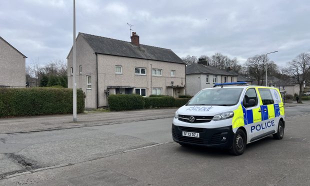 Police during the raid on Tern Road in Dunfermline. Image: Kenny Smith/DC Thomson