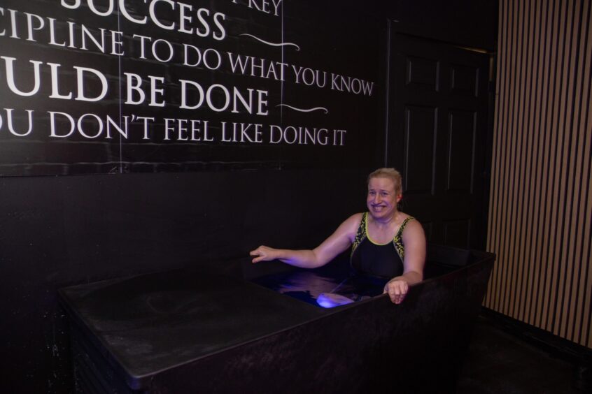 Debbie tries out contrast therapy - an ice bath at the Glenrothes facility.