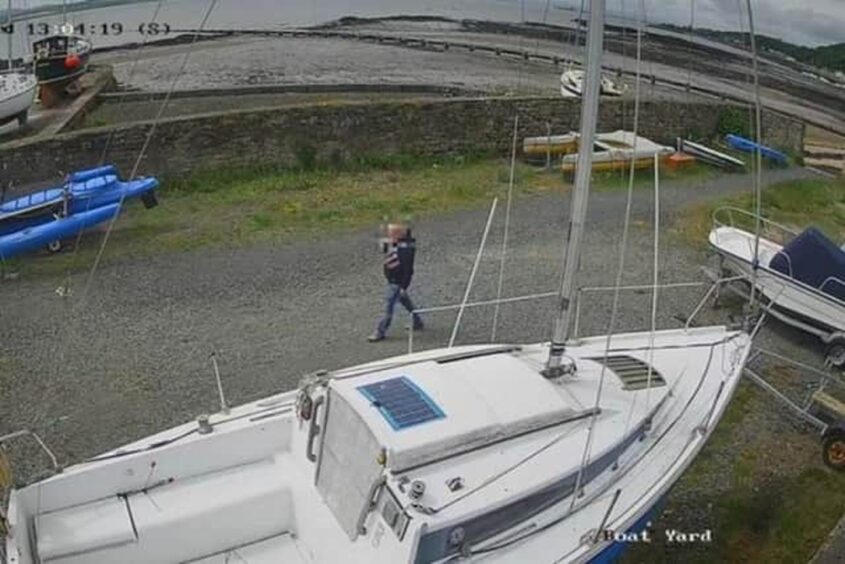 Boat theft CCTV