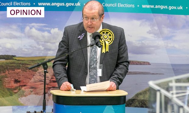 Dundee Burns Club president and piper Jimmy Black defends Burns' legacy in a modern Scotland. Image: Gareth Jennings/DC Thomson.