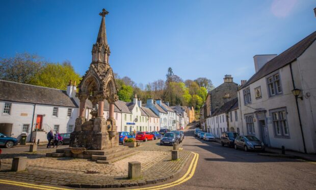 Members of Dunkeld and Birnam Community Council have resigned