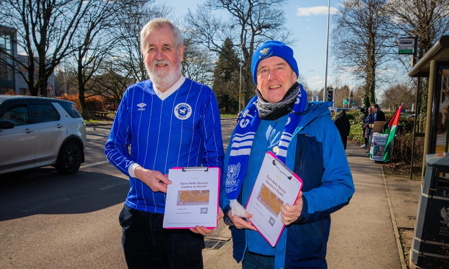 Dave Munro and Bill Powrie on Crieff Road, Perth. Image: Steve MacDougall/DC Thomson