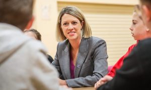 Jenny Gilruth at a Dundee primary school last September. Image: Mhairi Edwards/DC Thomson