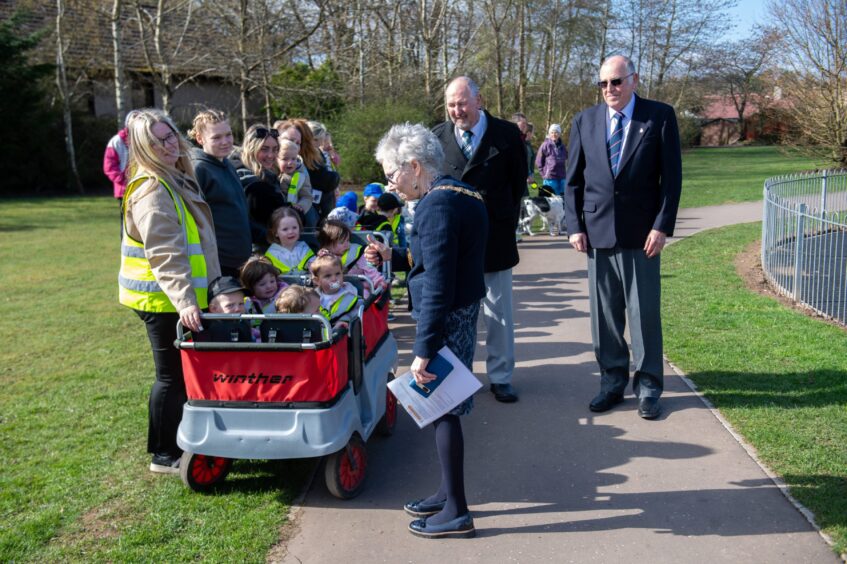 £100,000 Birkhill playpark opens.