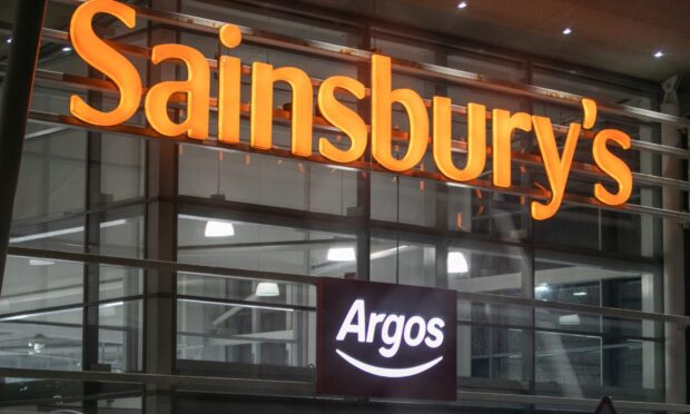 Sainsbury's has lodged plans for a new supermarket in Glenrothes