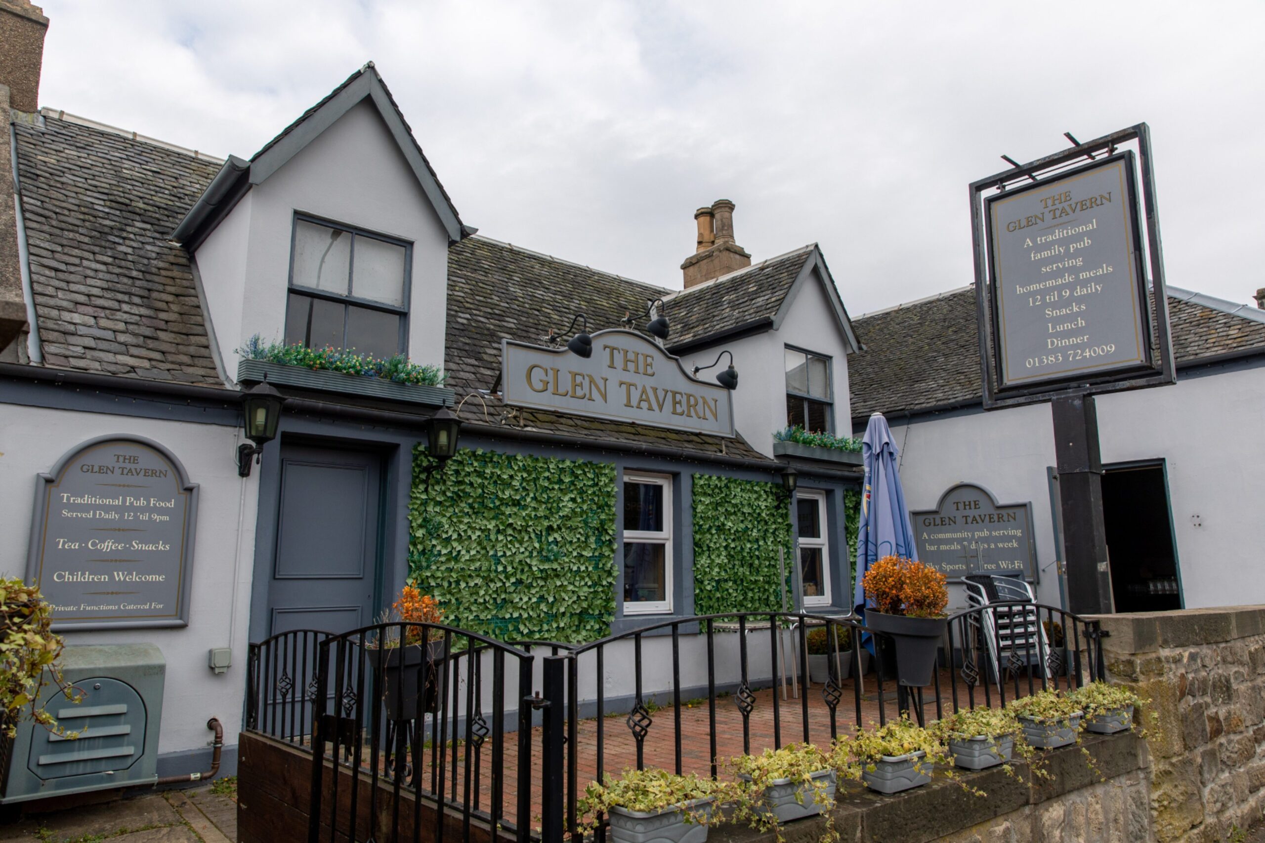 The Glen Tavern.