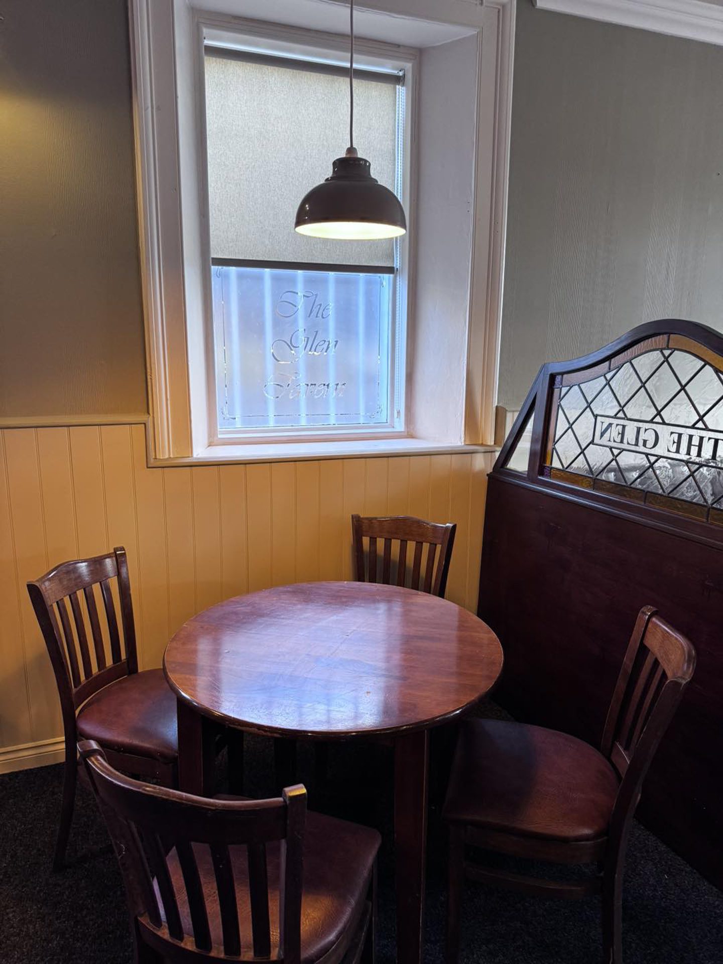 The Glen Tavern.