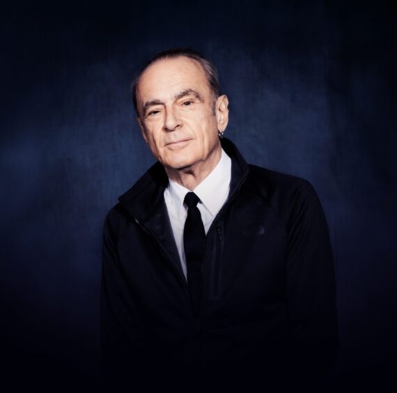 Francis Rossi of Status Quo will play an acoustic gig in Perth Concert Hall 