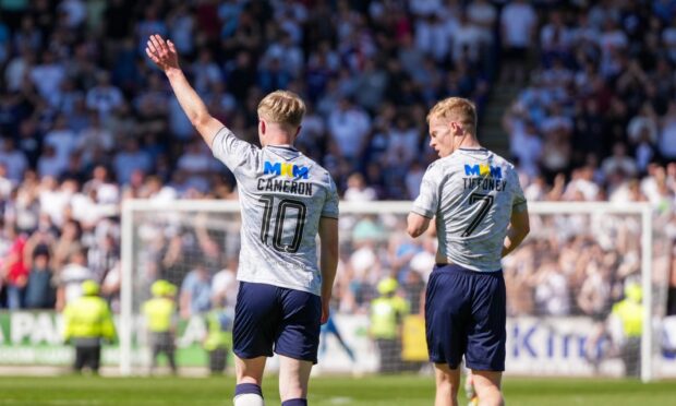 Lyall Cameron signed off in perfect fashion. Image: Stuart Wallace/Shutterstock