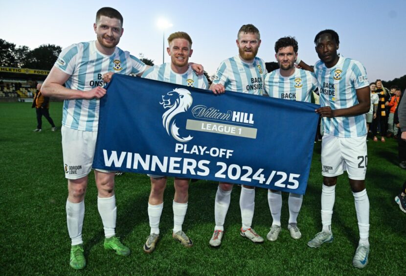 East Fife's Rob Jones, Reis Peggie, Brian Easton, Stewart Murdoch and Mamadou Bah hold up a banner that declares them the League One play-off winners.