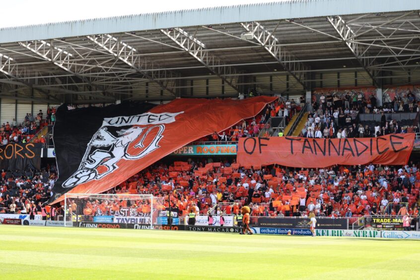 The teams were welcomed onto the field by an impressive tifo display
