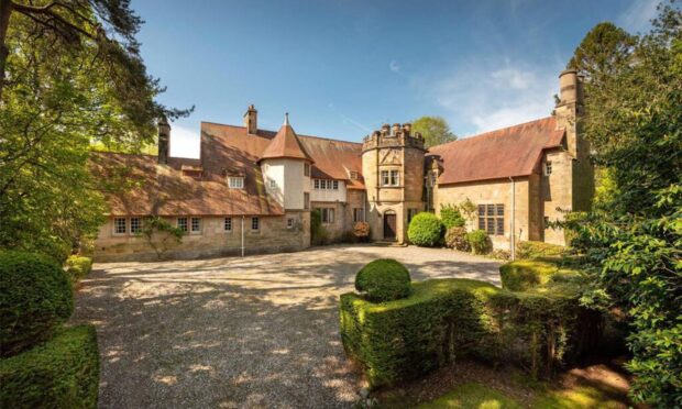 Endrick Lodge is close to King's Park. Image: Savills