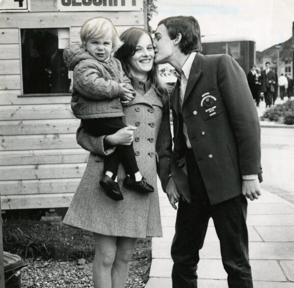 Dundee boxer Stewart Ogilvie with his wife and son in July 1970. 