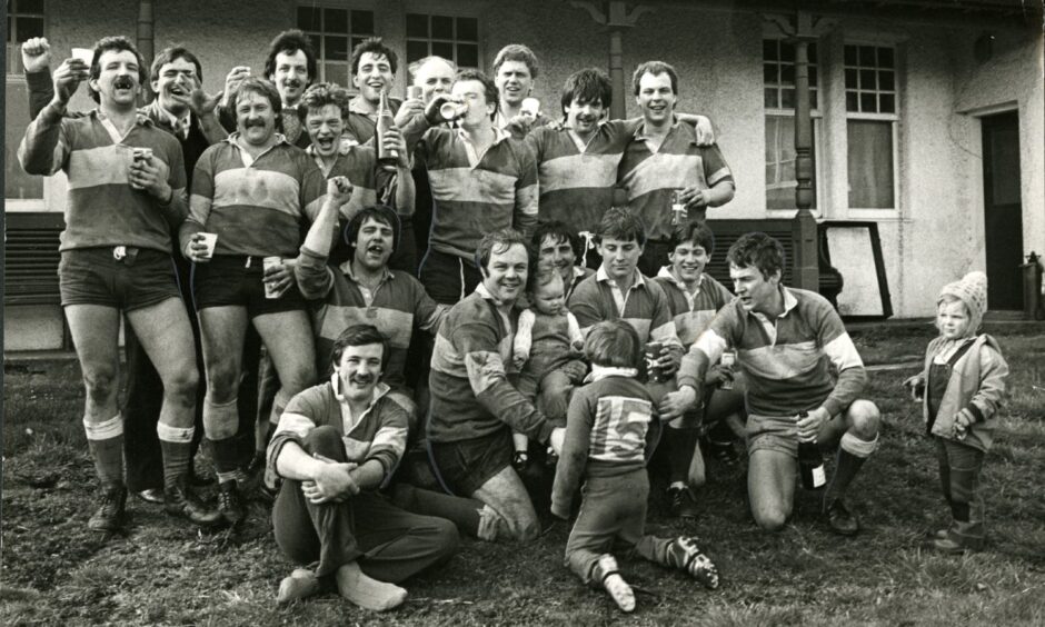 Dunfermline Rugby Team celebrate promotion to Division 2