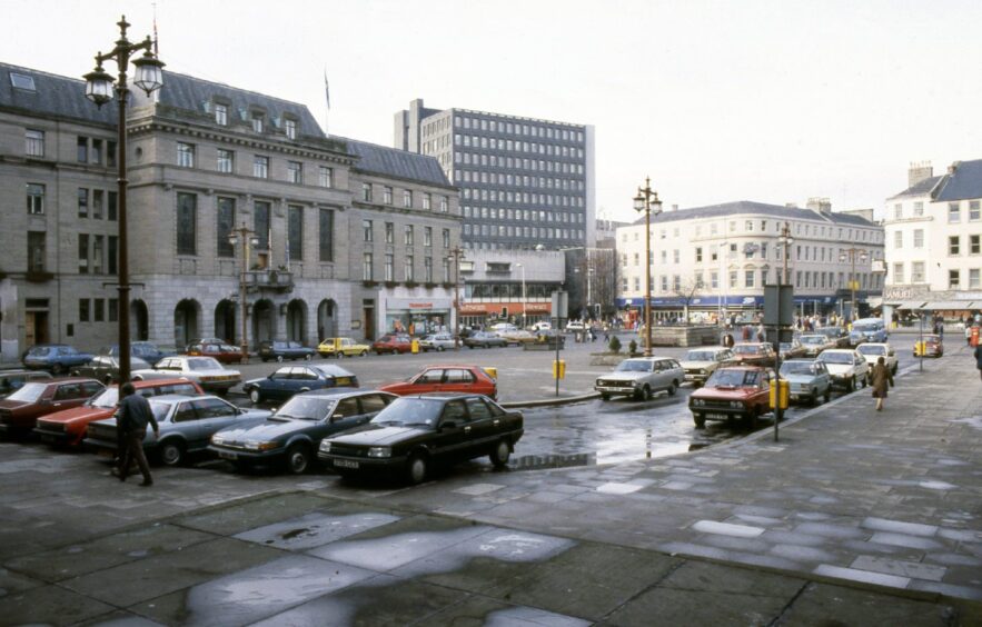 Dundee City Square packed with parked cars in March 1987