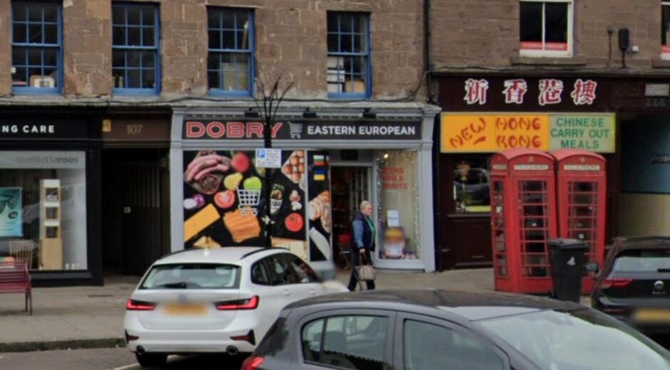 Dobry. Montrose High Street
