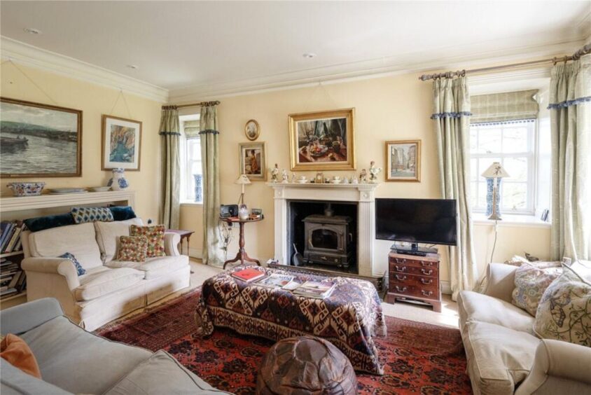 The living room in the cottage.