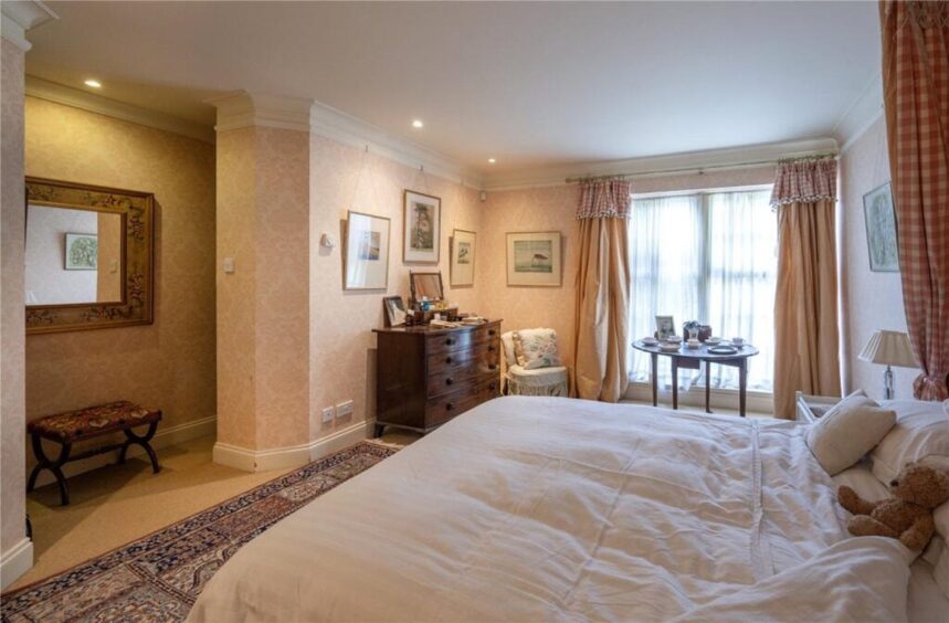 A cottage bedroom.
