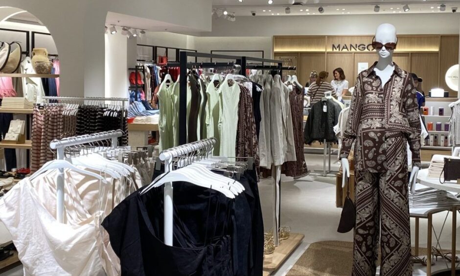 Mango Opens Stylish New Store in Dundee?s Overgate Centre.
