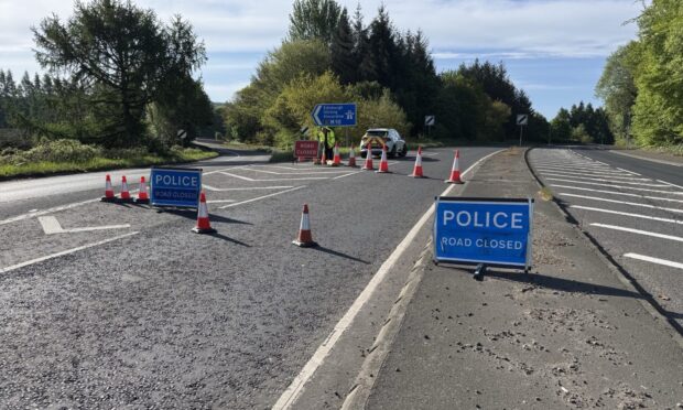 A lorry crash has closed the M90 and the A912 near Perth. Image: Lucy Scarlett/DC Thomson