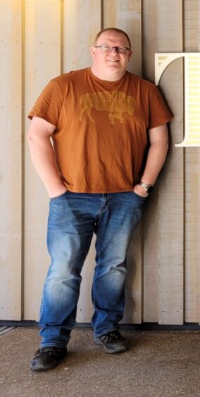  Before Paul joined MAN V FAT Football Fife he weighed 22 stone 9lbs