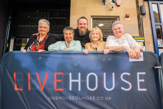 Left to right is Morag Gibson (from Tayport), Cath Hunter (from Tayport), Sarah Cooper (from Dundee) and Valerie Redlarski (from Dundee) and at the back is Chris Gordon (security/staff) Image: Steve MacDougall/DC Thomson
