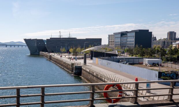CR0053214 - unknown reporter - Dundee area  - Fresh GVs showing Dundee Waterfront - Picture shows general view / gv / locator / exterior - Waterfront, Dundee - Thursday 8th May 2025 - Image: Steve MacDougall/DC Thomson