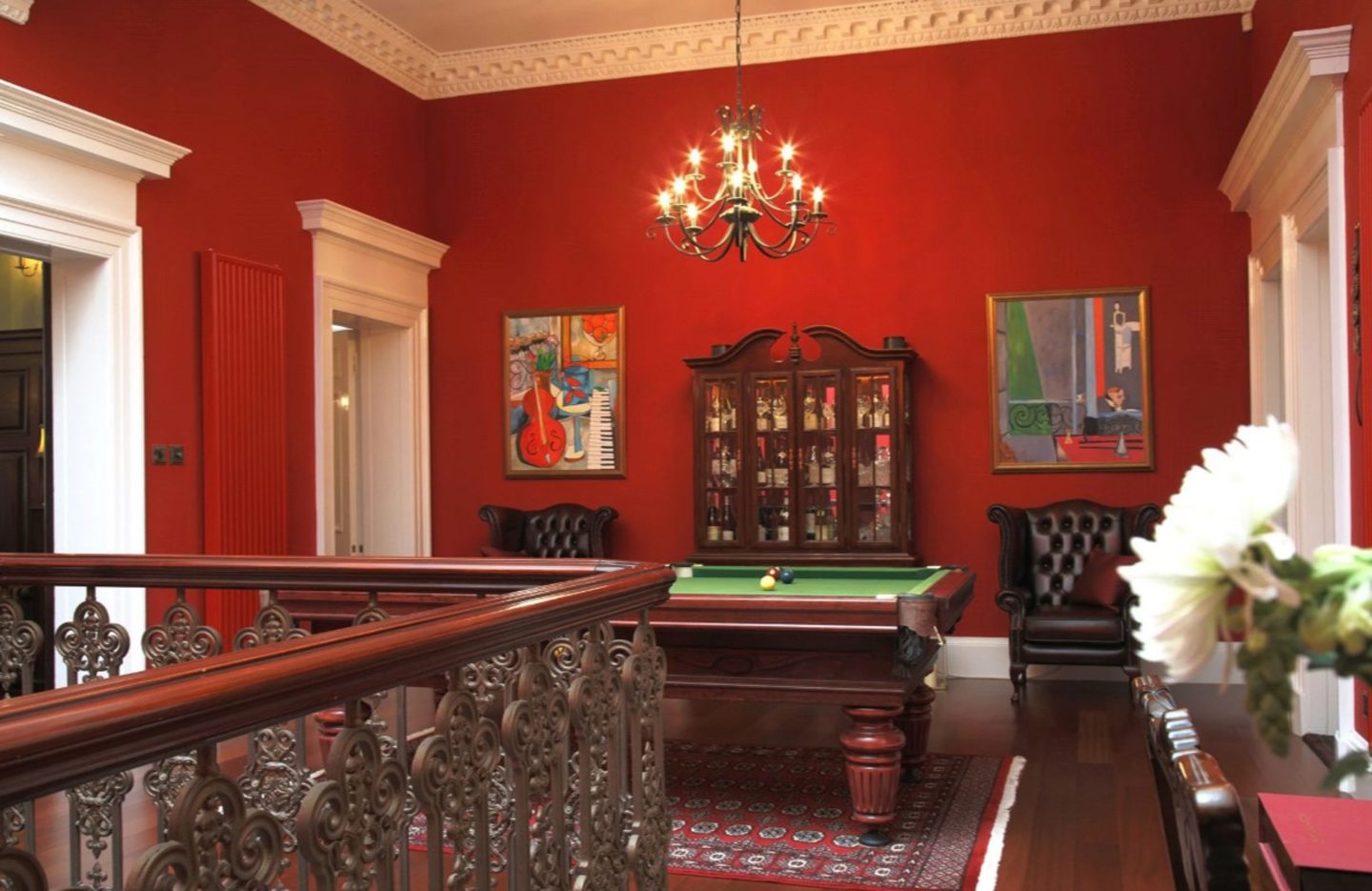 Lavishly decorated and spacious reception hall.