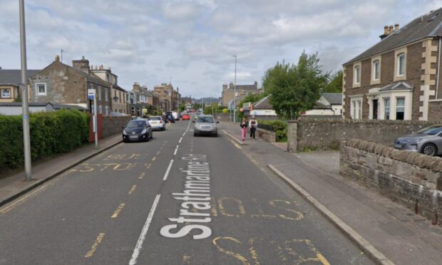 Police investigated the incident on Strathmartine Road.
