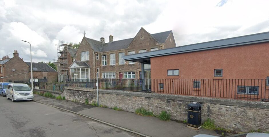 Crieff Primary School exterior