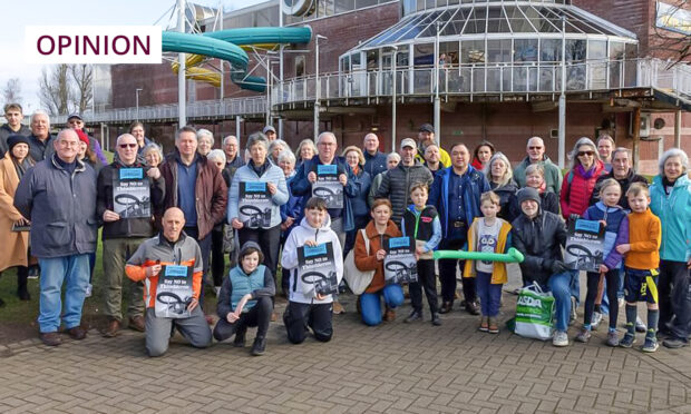 Perth residents and politicians gathered at Perth Leisure Pool in February to Say No to Thimblerow leisure pool plans. Image: Richard Wilkins