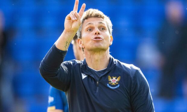 Simo Valakari holding two fingers up.