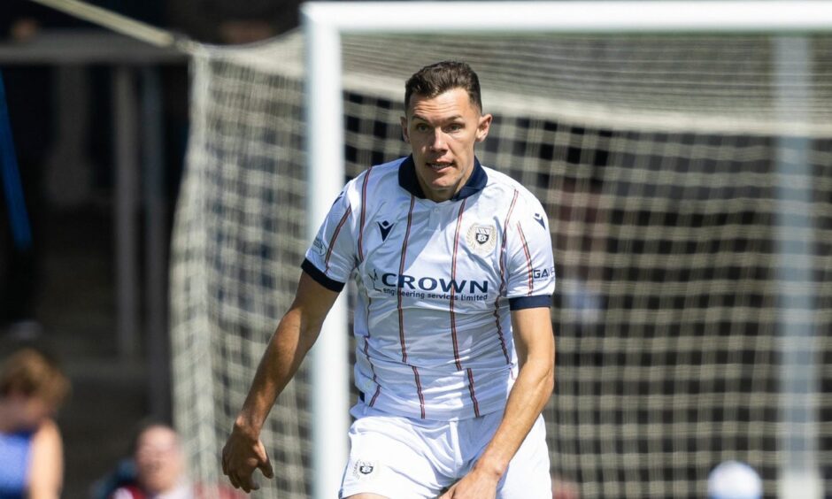 Paul Digby takes on Arbroath. Image: Ross Parker/SNS