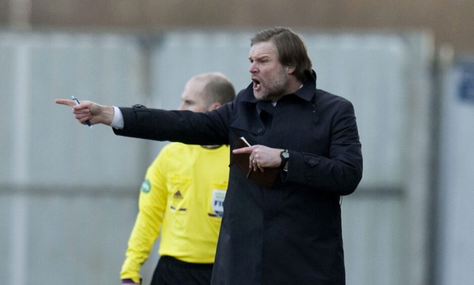 Steven Pressley in his first manager job at Falkirk in 2013. Image: SNS