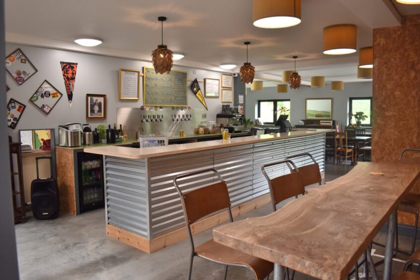 The bar at Howe Beer Project.