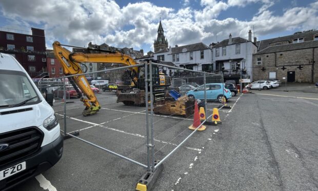 Emergency sewer repair works at Glen Bridge car park, Dunfermline.