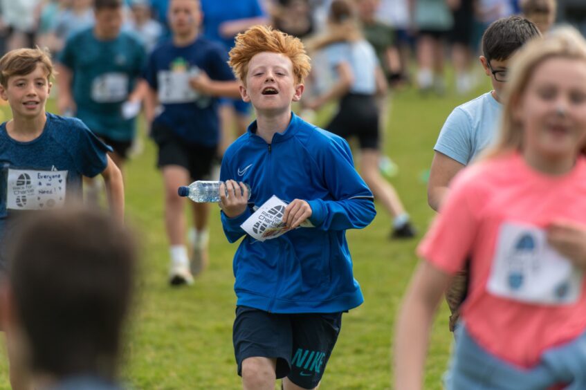 Langlands Primary School Race for Charlie in memory of 11-year-old former pupil.