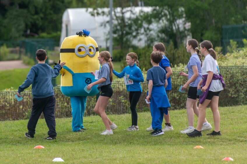 Langlands Primary School Race for Charlie in memory of 11-year-old former pupil.